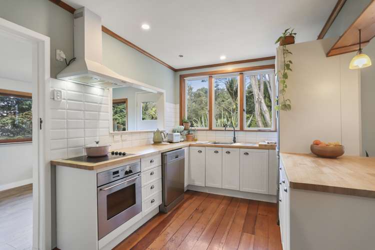 375 Huia Road Titirangi_10