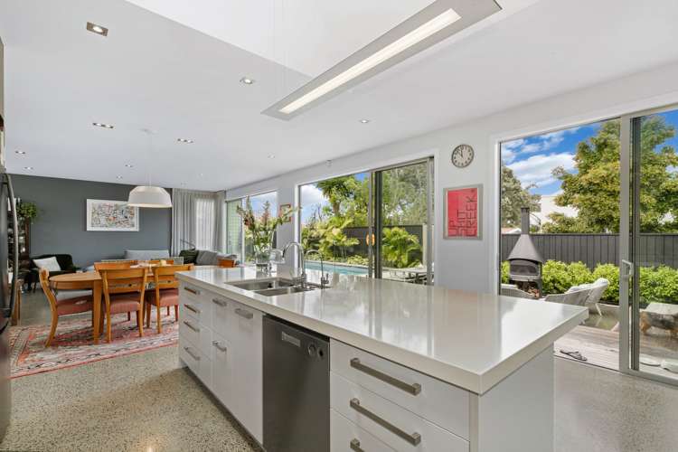 44 Smale Street Point Chevalier_2