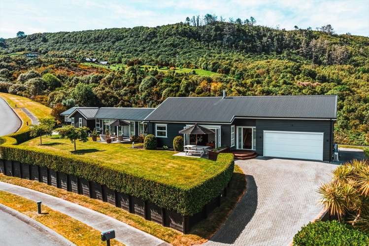 1 Peregrine Place Kinloch_34