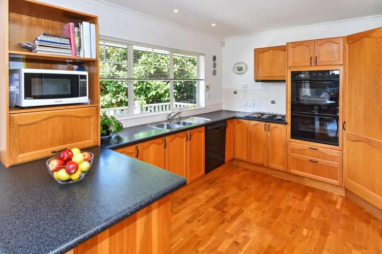 331 Hill Road The Gardens_8