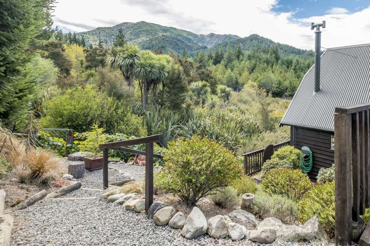 89 Chalet Crescent Hanmer Springs_21