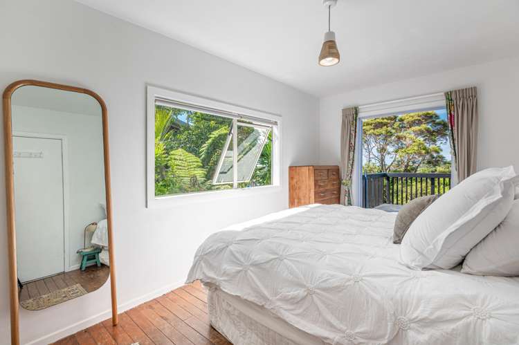 27 Victoria Road South Onetangi_13