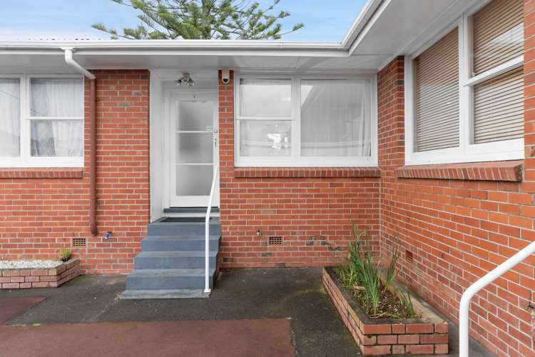 3/104 Titirangi Road_4