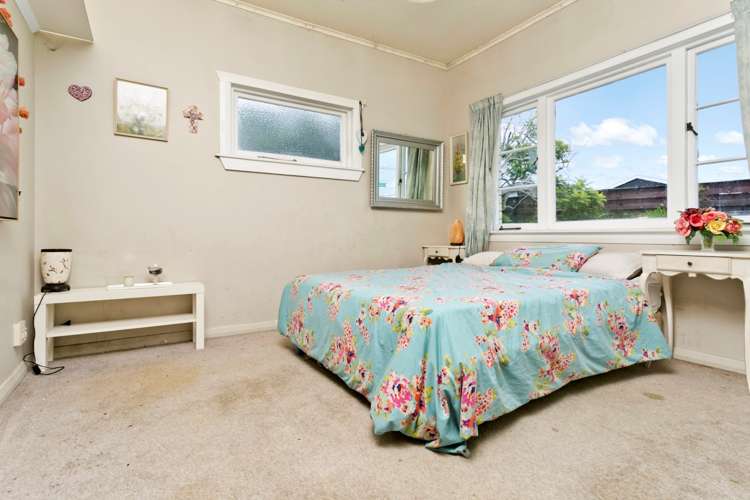 39 Philomel Crescent Bayswater_11