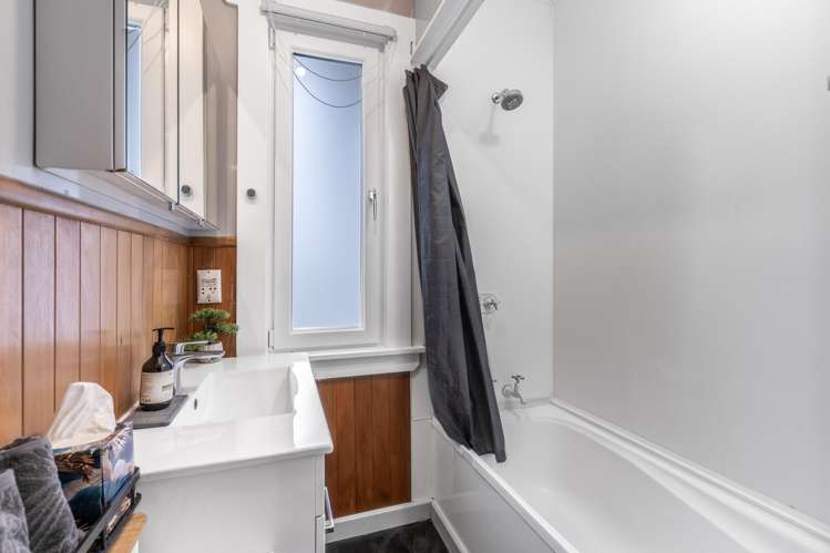 213 King Street Windsor_10