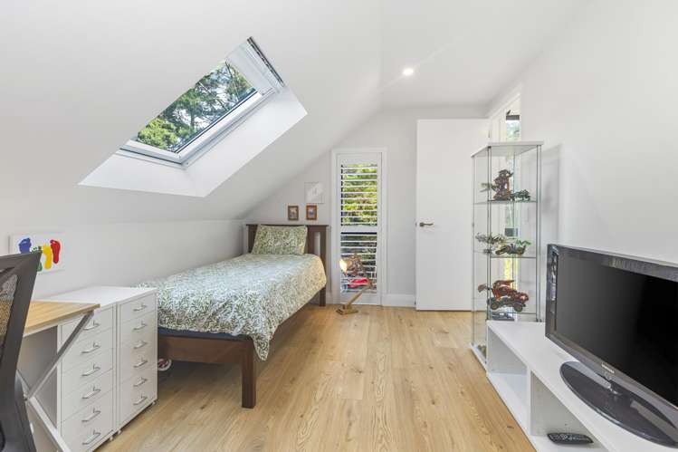 16 Long Road Waitakere_19