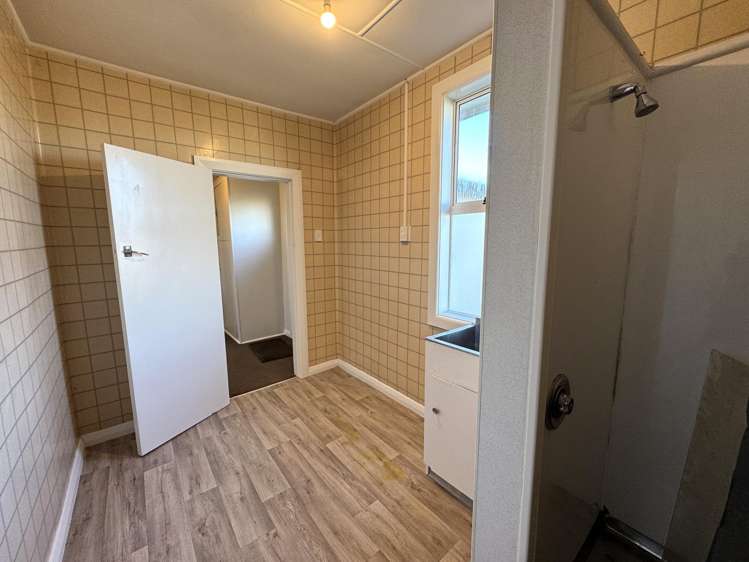 44 Lowestoft Street Balclutha_17