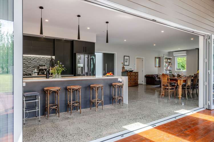 299 Reid Line East Colyton_13