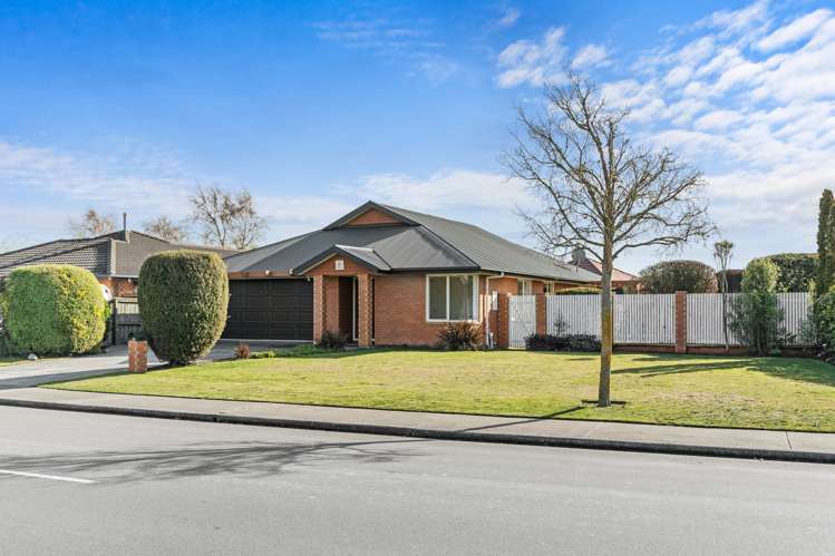 88 Courtenay Drive_0
