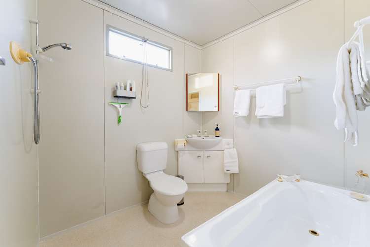 189 Lake Road Milton_9