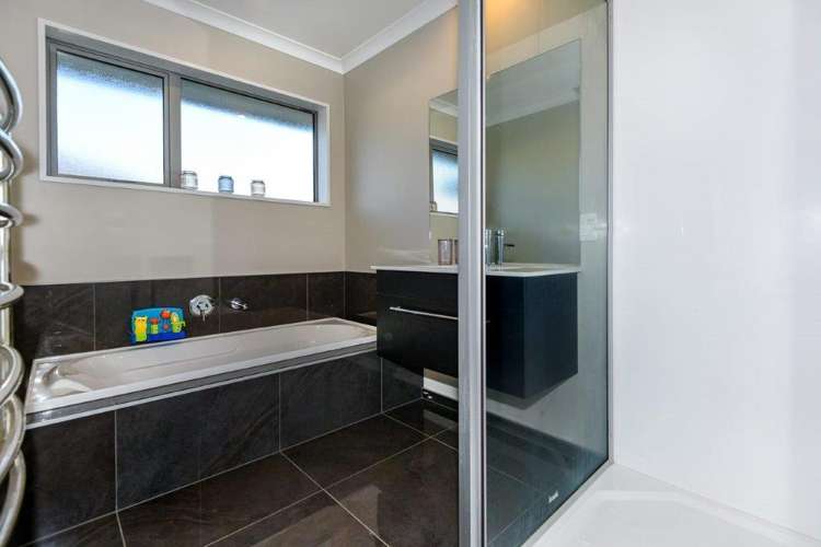 6 Dundee Close Darfield_15