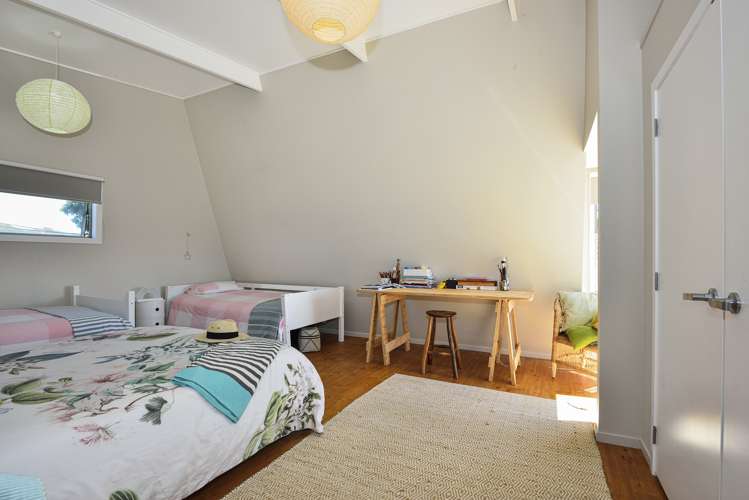 2 Koura Crescent Mahia_10