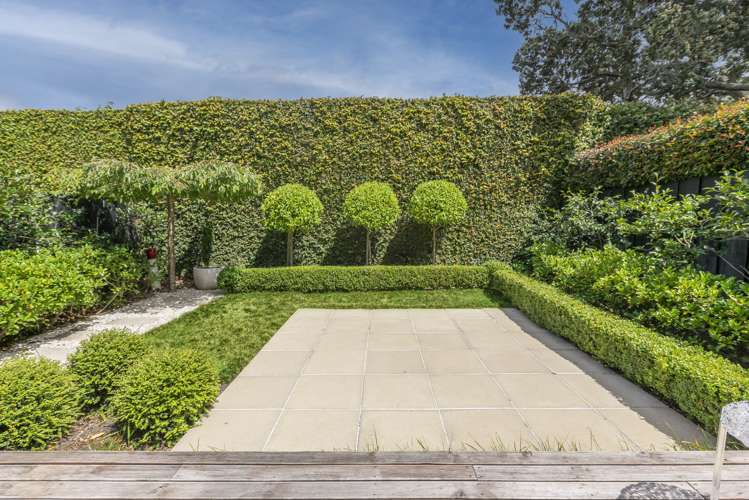 18 Springwood Place Mount Eden_7