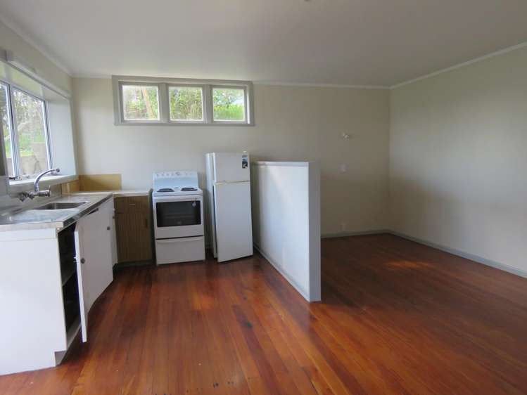 1/10 Seaview Road Cable Bay_14