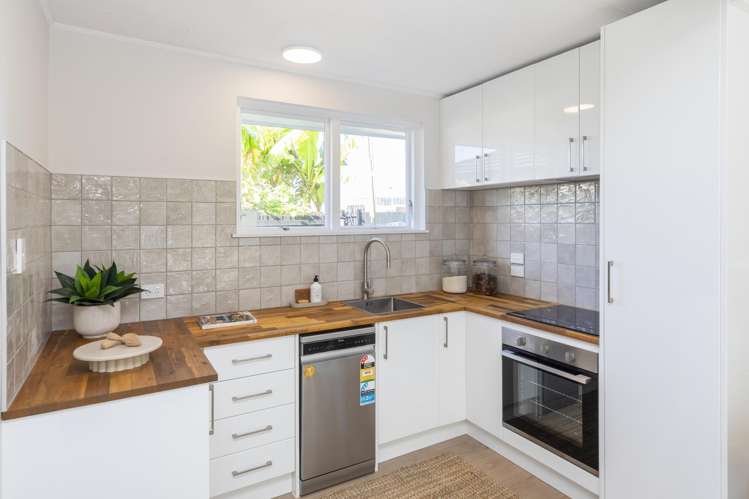 1/11 Heathcote Street Woolston_7