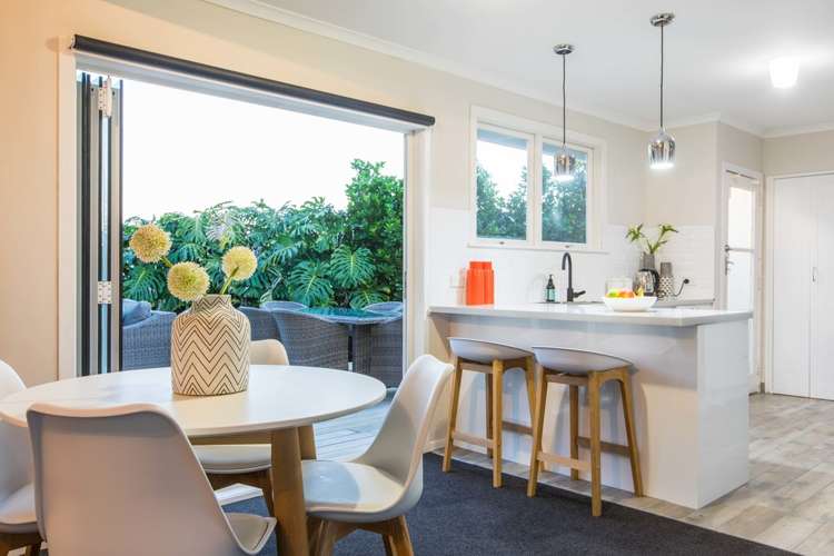 41 Rewarewa Road Te Atatu Peninsula_11