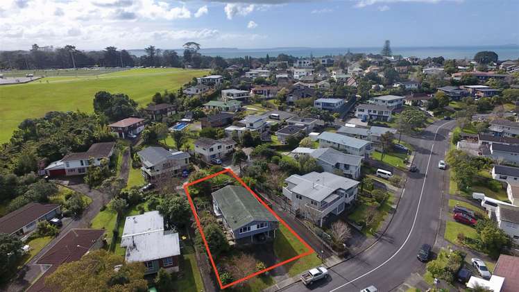 82 Ravenwood Drive Forrest Hill_0