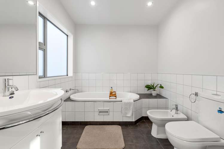 78 Tannadyce Street Strathmore Park_11