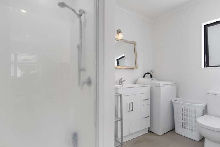 19 Paradise Place Matua_16