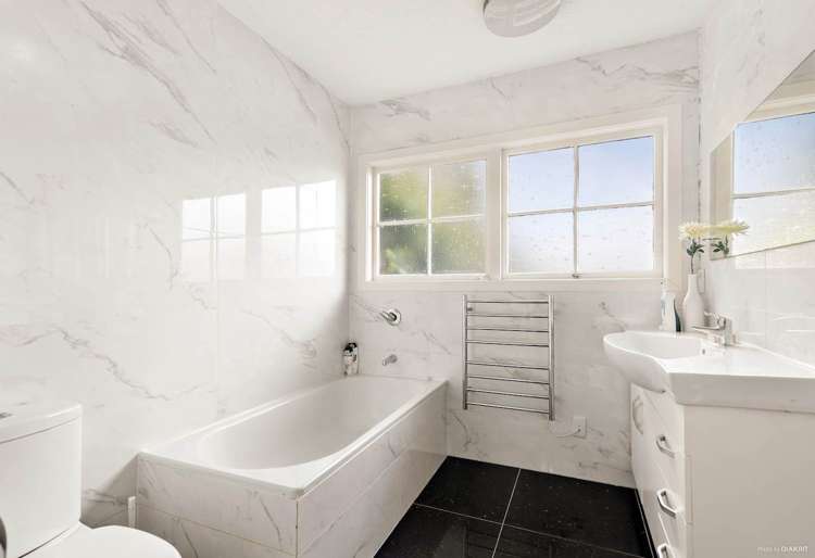 73 Hutchinsons Road Bucklands Beach_11