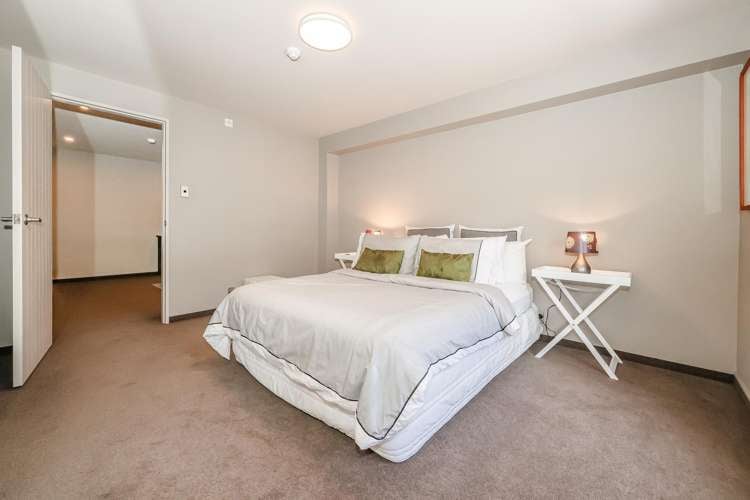 1/2 Manor Place Dunedin Central_12