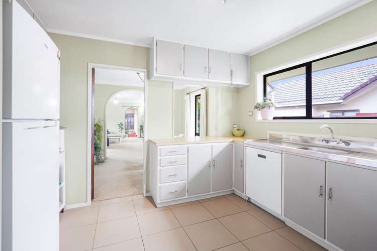 6 Mayfair Avenue Chartwell_13
