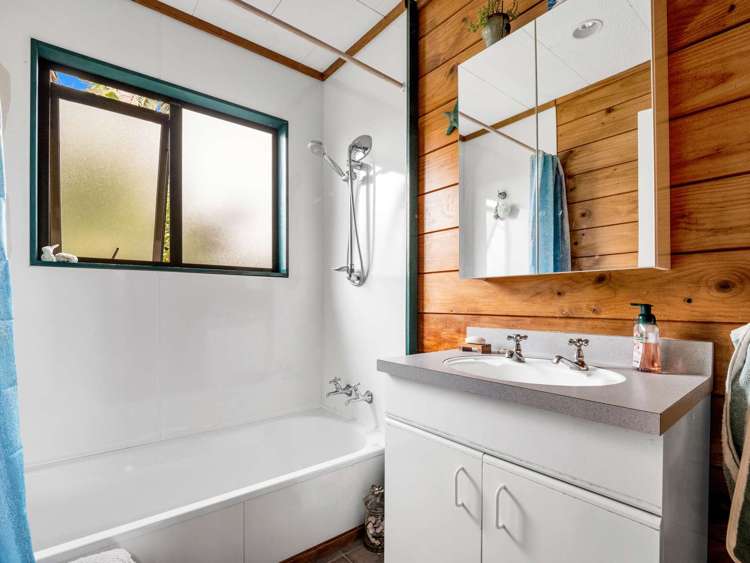 487 Wilson Road South Head Helensville_15