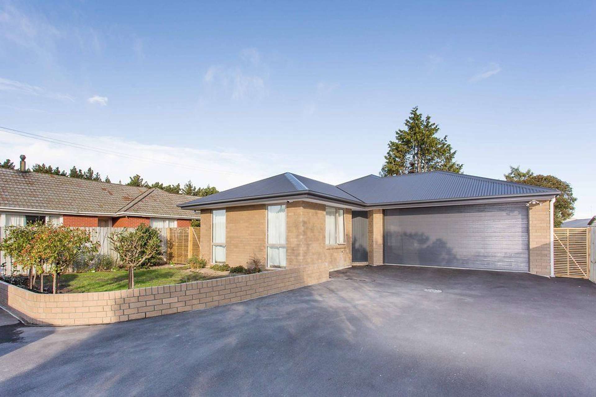 2/136 Pages Road Wainoni_0