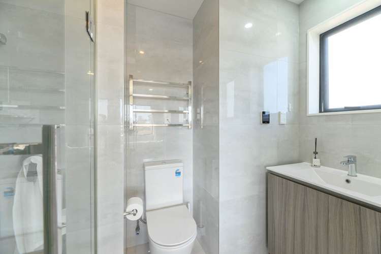 49b Titirangi Road New Lynn_17