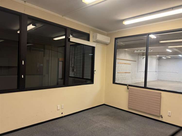 20 Kingsford Smith Street Rongotai_2