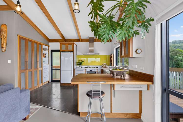 2 Quentin Place, Mahanga Mahia Peninsula_5