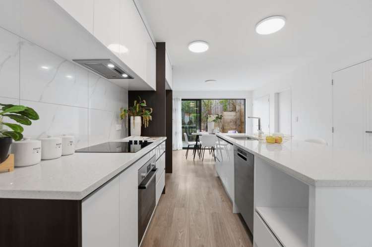 16B Dianthus Place Browns Bay_16