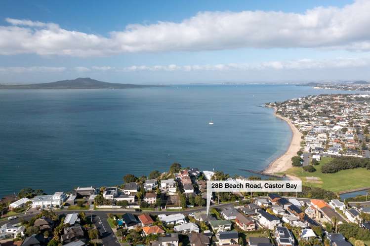 2/28 Beach Road Castor Bay_8