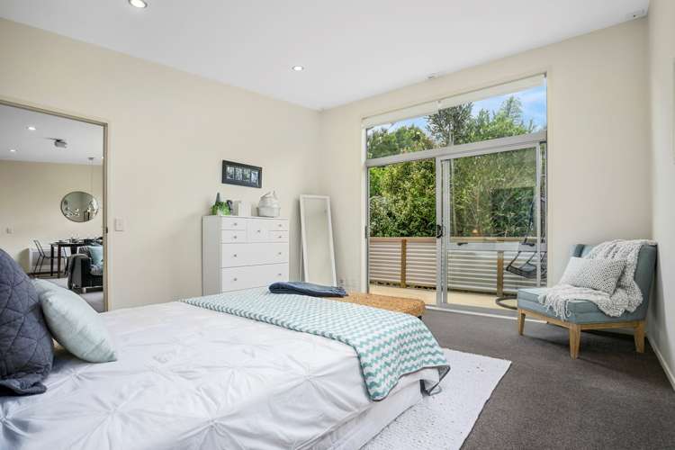 23 Crocombe Crescent Beach Haven_12