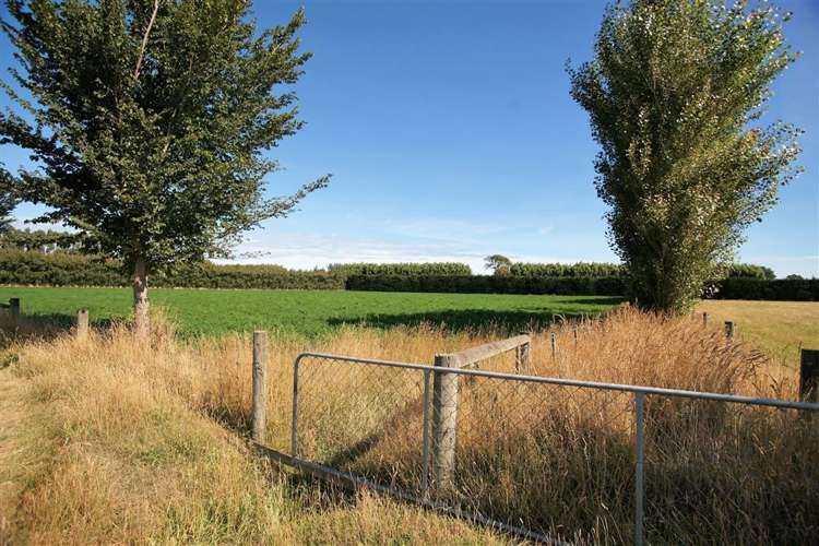 36 Andrews Road Lincoln_35