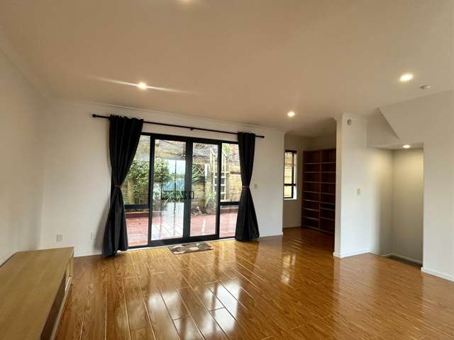 5/69 Target Road Totara Vale_2