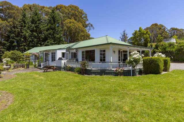 65 Te Moenga Park Acacia Bay_2