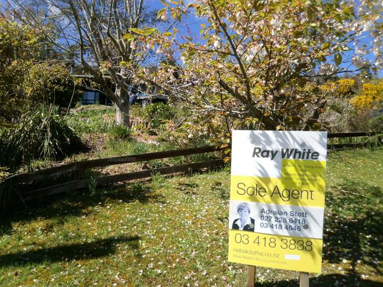 56 Salcombe Street Kaitangata_18