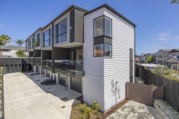 Unit A/17 John Jennings Drive_0