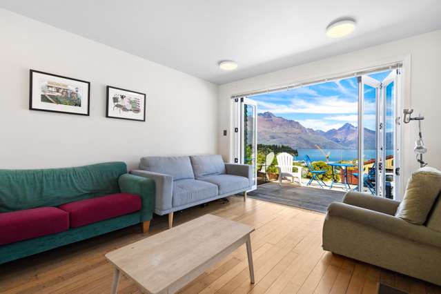 77 Hallenstein Street Queenstown_3