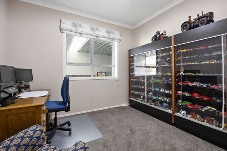 15 Evergreen Rise Grandview Heights_15