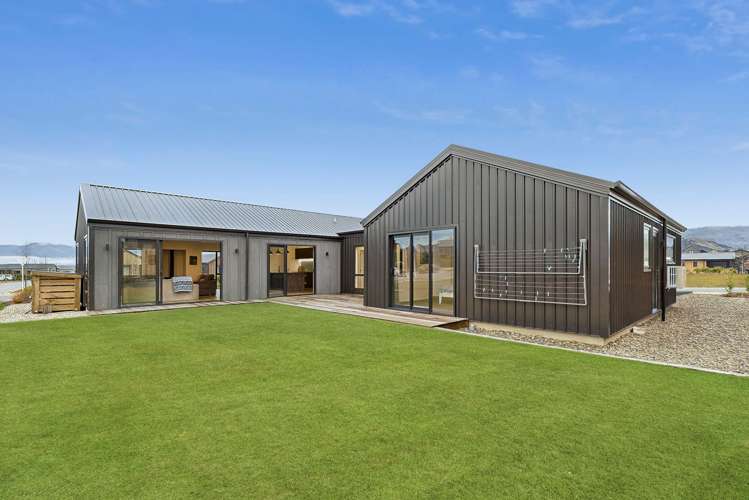 2 Armidale Crescent Wanaka_13