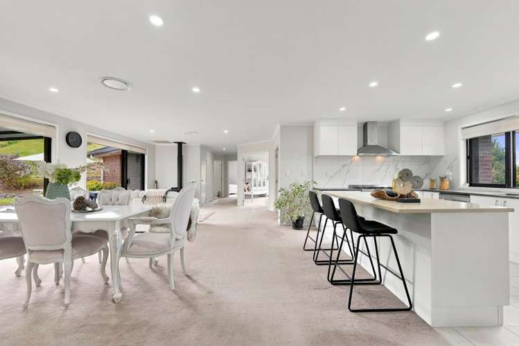 29 Whangaparaoa Road Red Beach_14