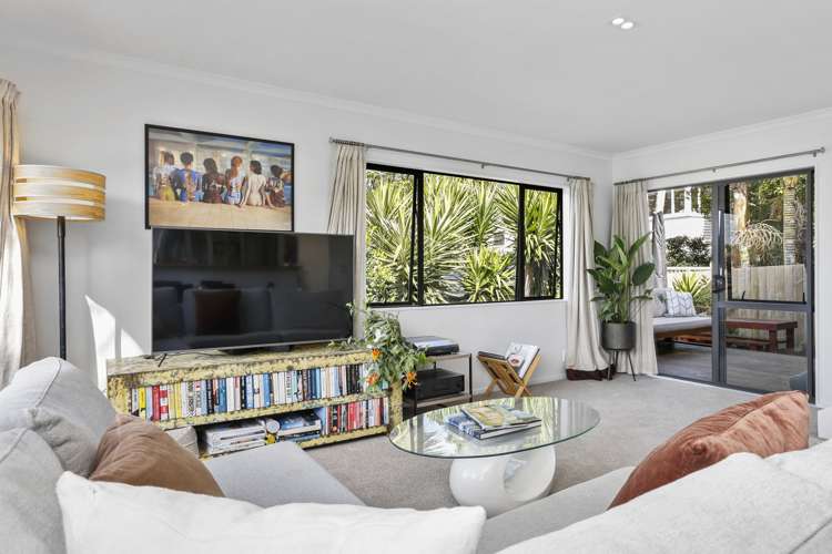 2/23 Stafford Road Northcote Point_8