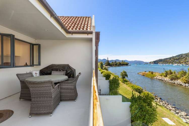 10/45 Beach Road Waikawa_16