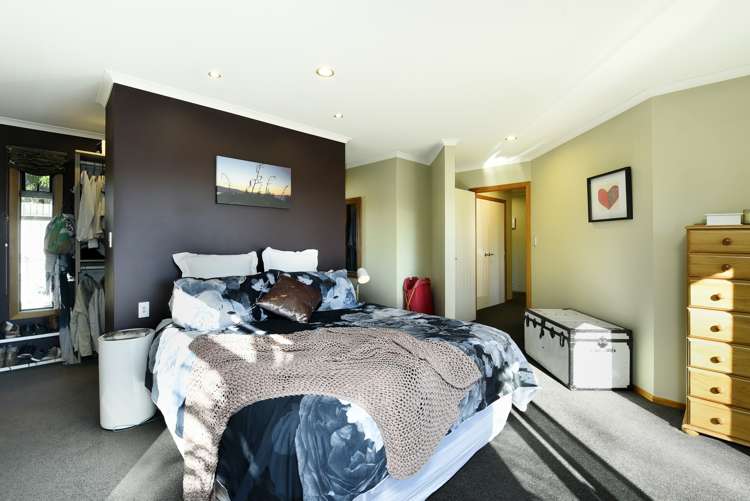 135 Aldinga Avenue Stoke_15