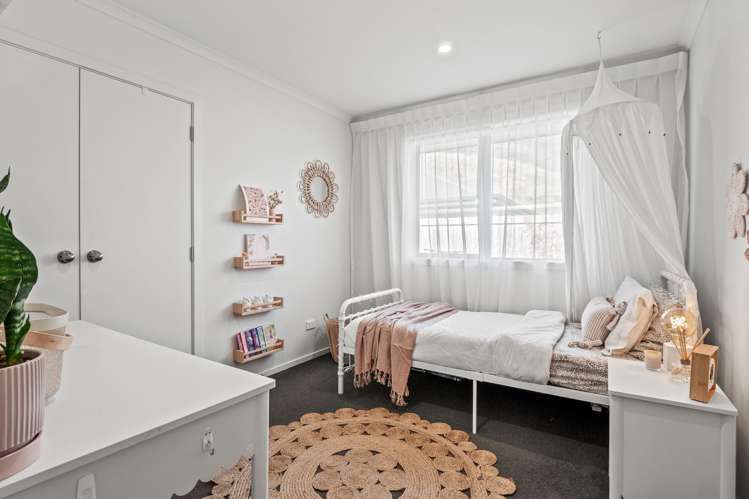 37 Myles Way Lower Shotover_15