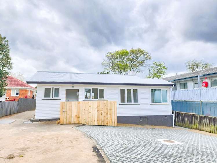 97 Avenue Road_0