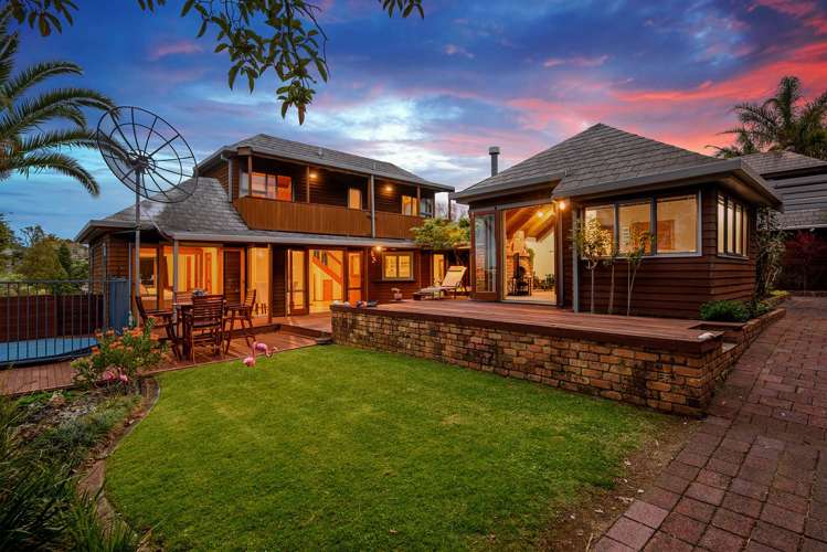 16 Braemar Road Castor Bay_0