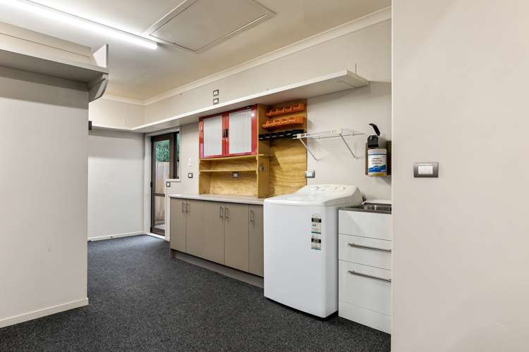 9 Merlot Drive Pyes Pa_33